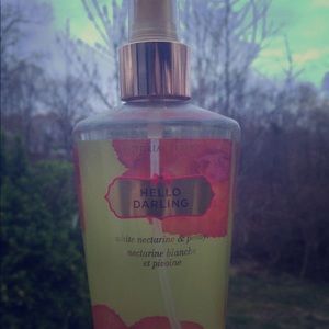 Victoria’s Secret Hello Darling Fragrance Mist